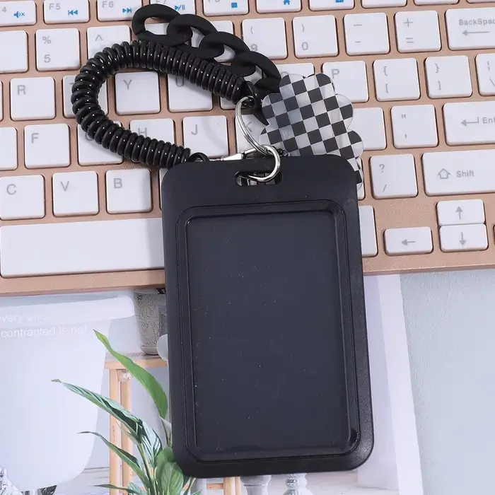 Porte-cartes Kpop de style noir