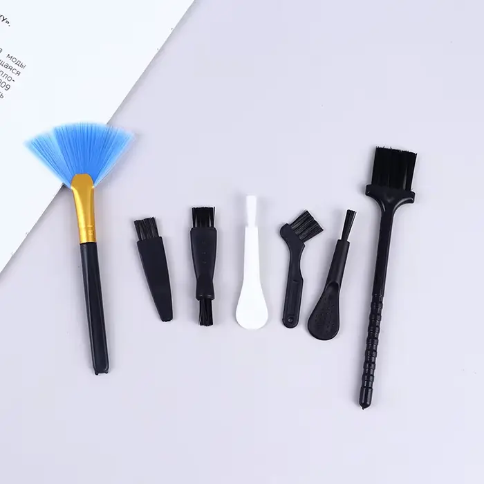 Kit de brosses pour ordinateur portable