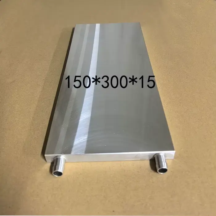 Bloc de refroidissement à eau en aluminium