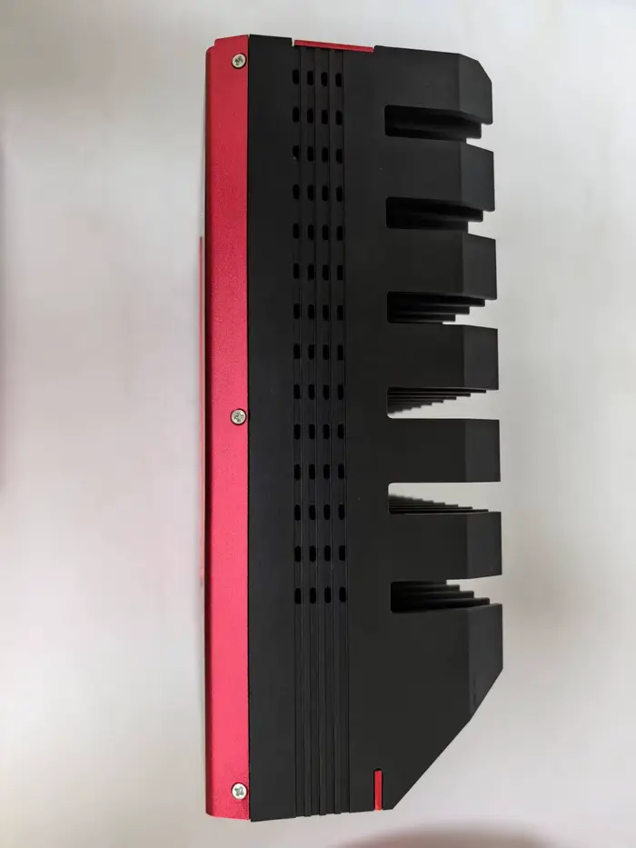 Boîtier d'ordinateur de jeu en aluminium avec adaptateur de dissipation thermique et service OEM/ODM