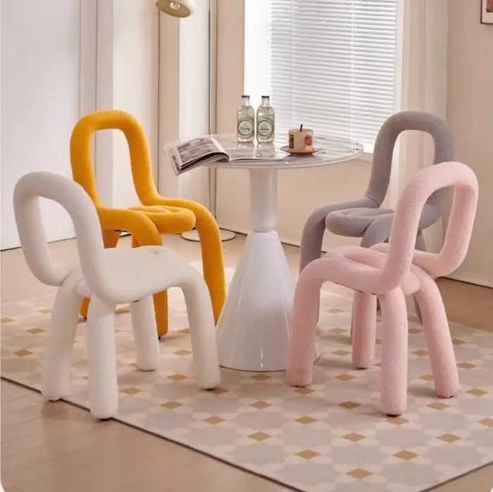 Chaise de maquillage en velours irrégulier en peluche pour chambre de filles