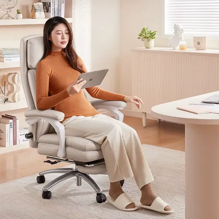 Fauteuil de bureau inclinable ergonomique à roulettes